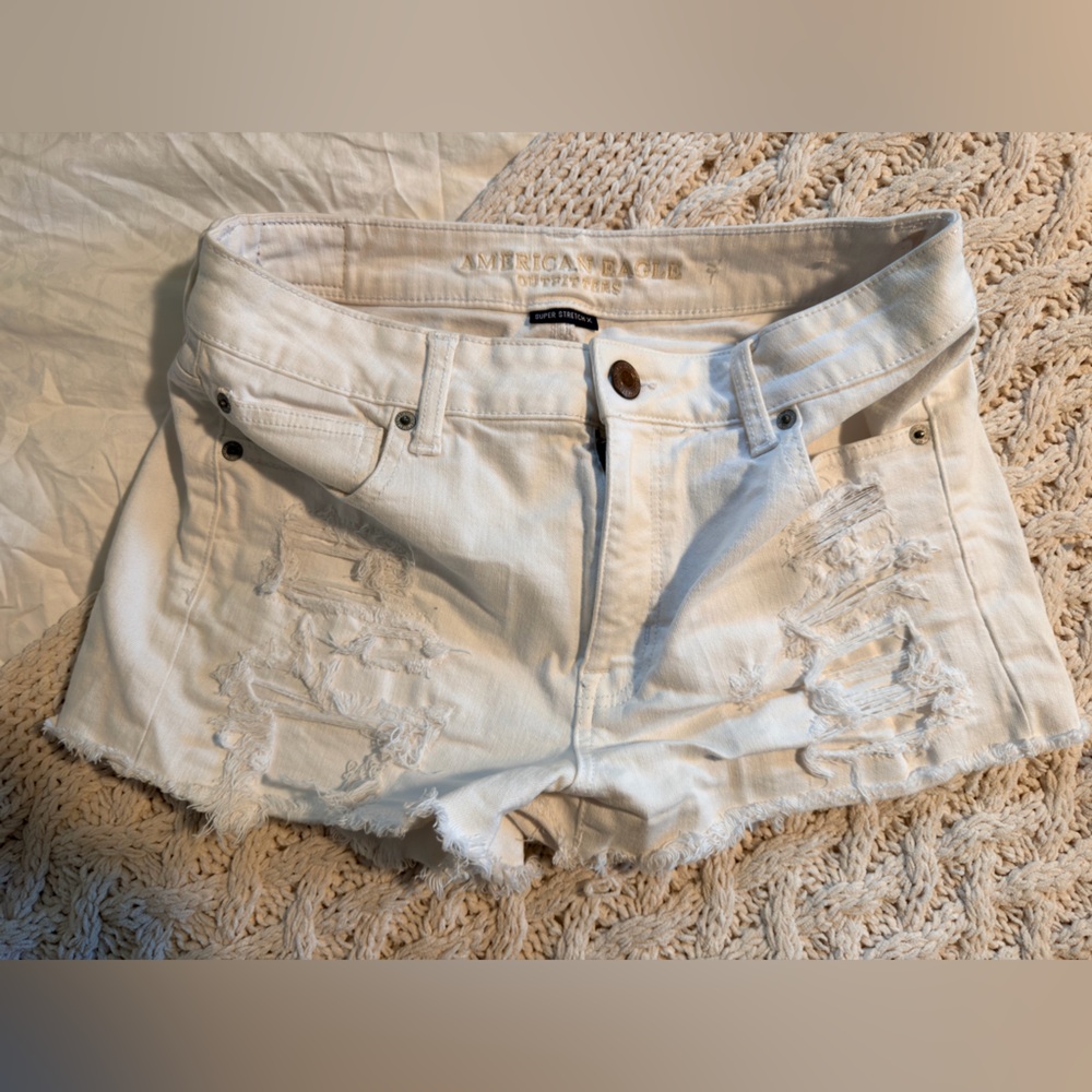American Eagle Outfitters White Distressed Denim Shorts 10